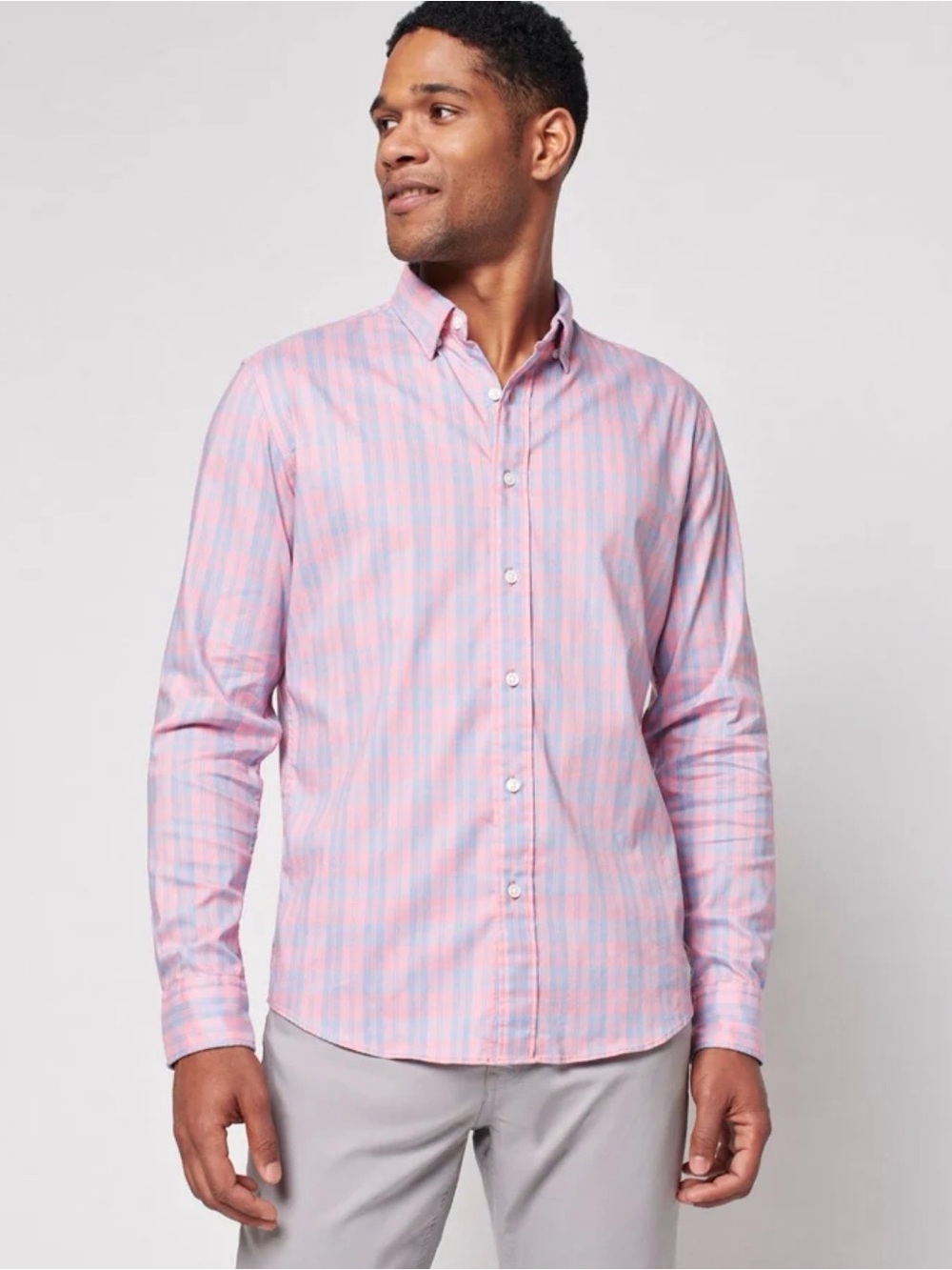 Faherty The Movement Shirt in Summer Rose Plaid Size Medium
